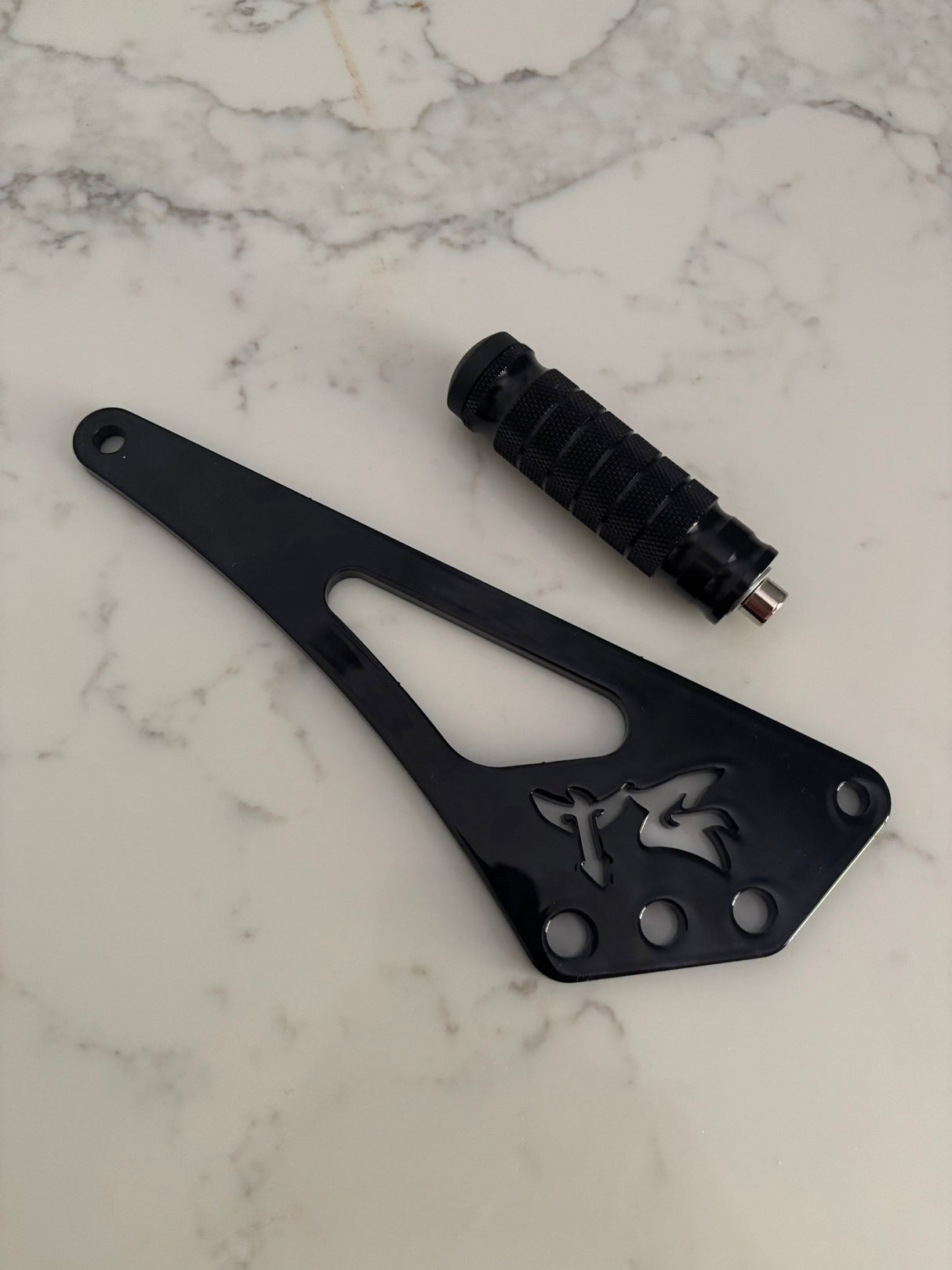 black talaria sting shiftlock and bracket metal